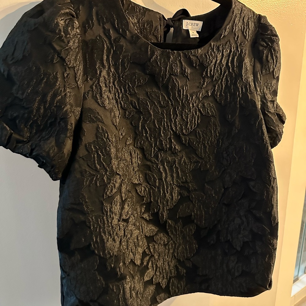 J. Crew puff sleeve floral jacquard-like top - Picture 7 of 7